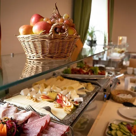 ホテル ガストホフ シュティフト 3*