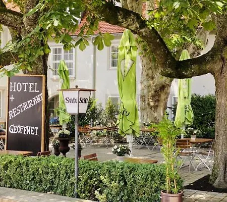Hotel Stift 3*