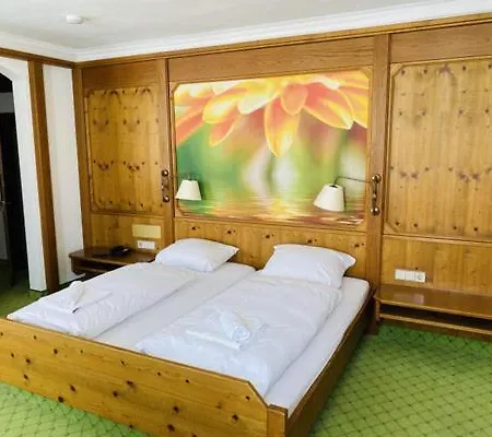 Stift Hotel 3*