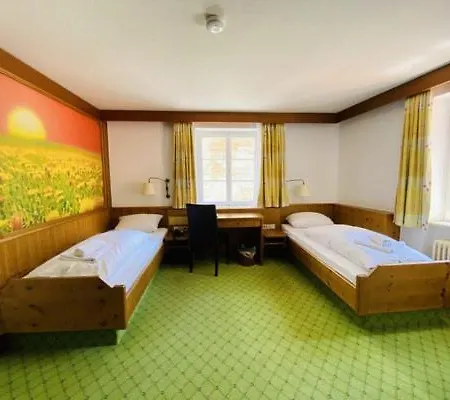 Hotel Stift 3*