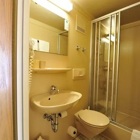 ホテル ガストホフ シュティフト リンダウ